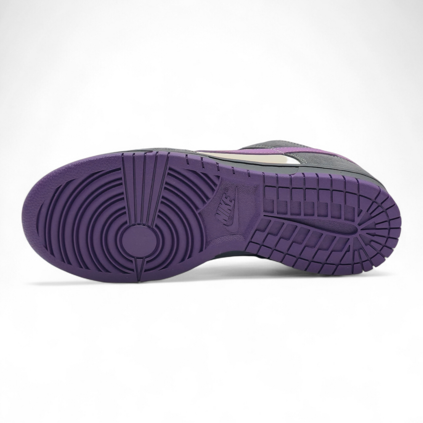 SB Dunk Low - Purple Pigeon