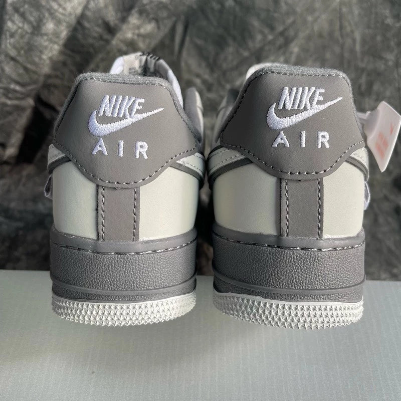 Nike Air Force 1 - Ash