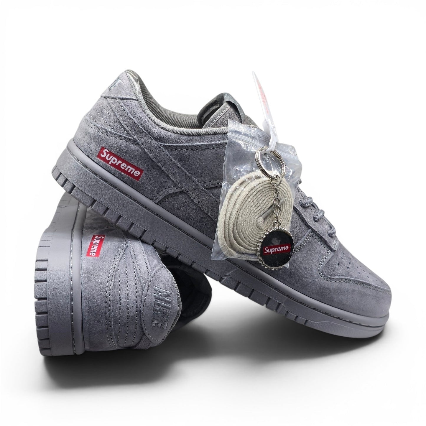 SB Dunk Low x Supreme Wolf Grey (1:1)