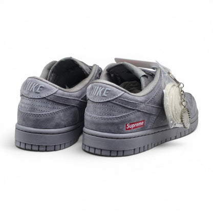 SB Dunk Low x Supreme Wolf Grey (1:1)