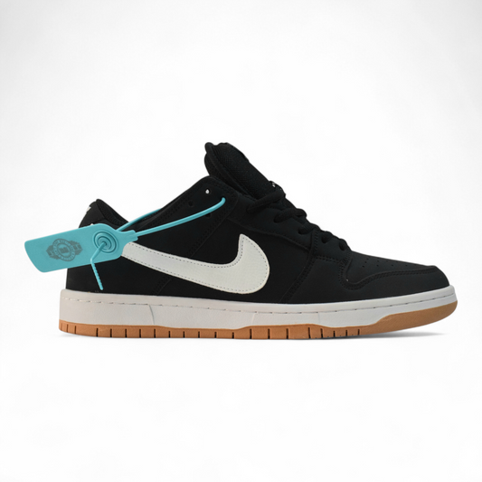 SB Dunk Low Black and Gum Light Brown